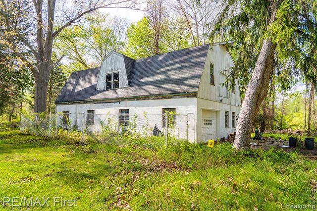 17397 Millar Road, Clinton Township, MI 48036