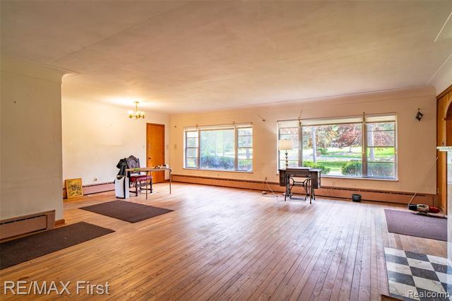 17397 Millar Road, Clinton Township, MI 48036