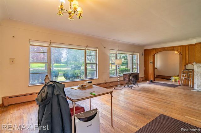 17397 Millar Road, Clinton Township, MI 48036