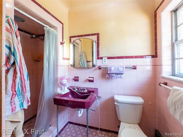 17397 Millar Road, Clinton Township, MI 48036