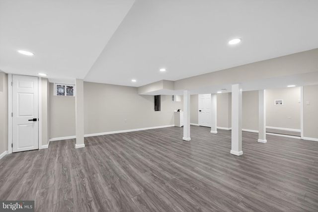 823 NEW JERSEY, Deptford, NJ 08096