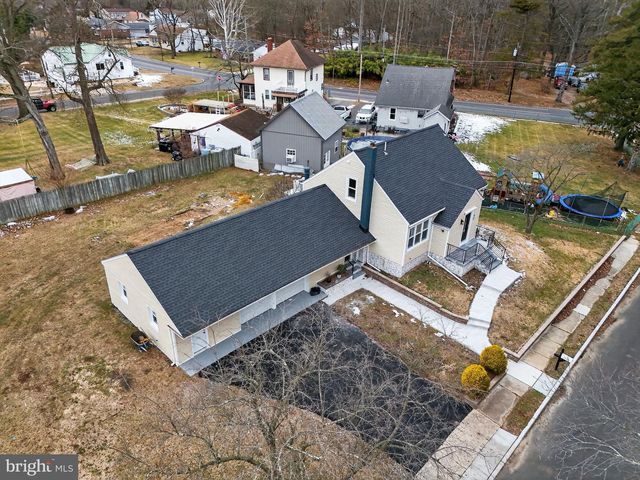 823 NEW JERSEY, Deptford, NJ 08096