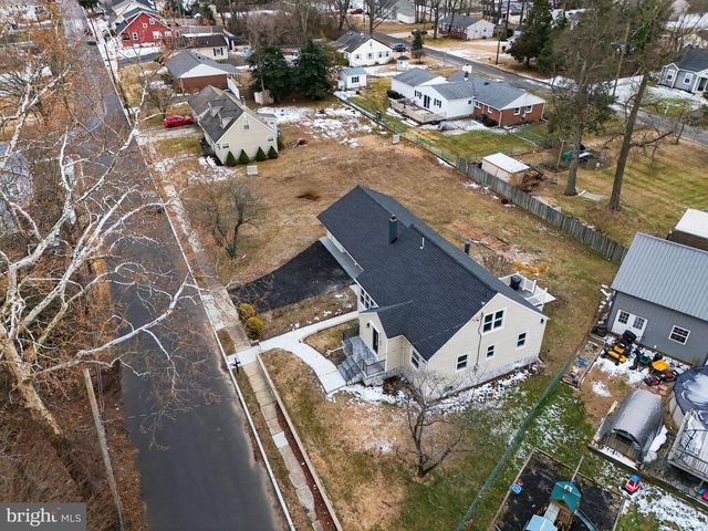 823 NEW JERSEY, Deptford, NJ 08096