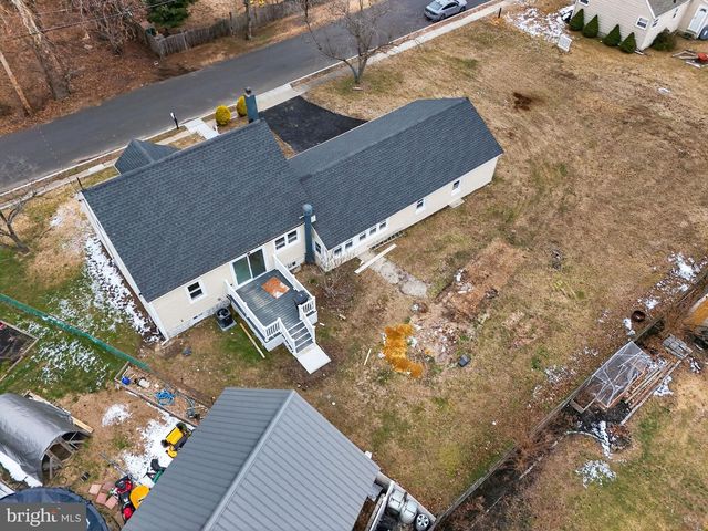 823 NEW JERSEY, Deptford, NJ 08096