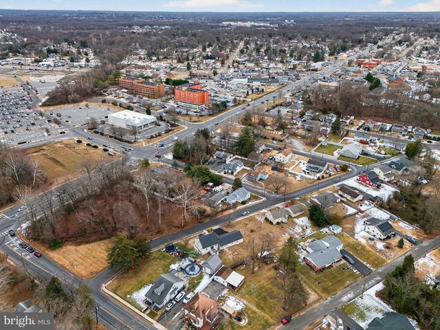 823 NEW JERSEY, Deptford, NJ 08096