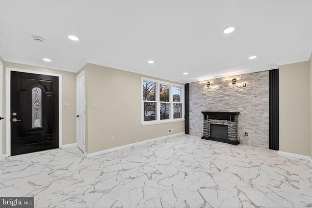 823 NEW JERSEY, Deptford, NJ 08096