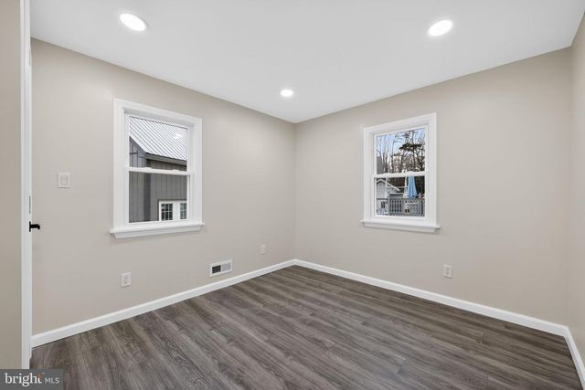 823 NEW JERSEY, Deptford, NJ 08096