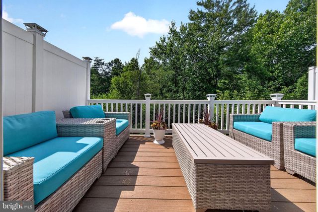 1350 HAWK HOLLOW DR, Crofton, MD 21114