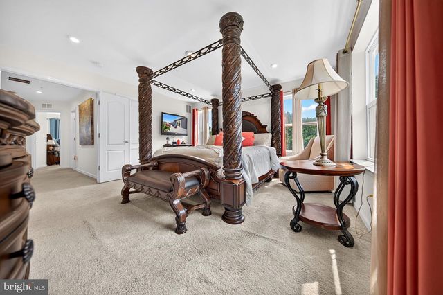 1350 HAWK HOLLOW DR, Crofton, MD 21114