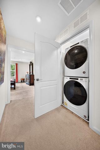 1350 HAWK HOLLOW DR, Crofton, MD 21114