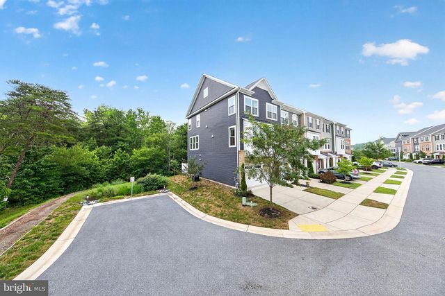 1350 HAWK HOLLOW DR, Crofton, MD 21114