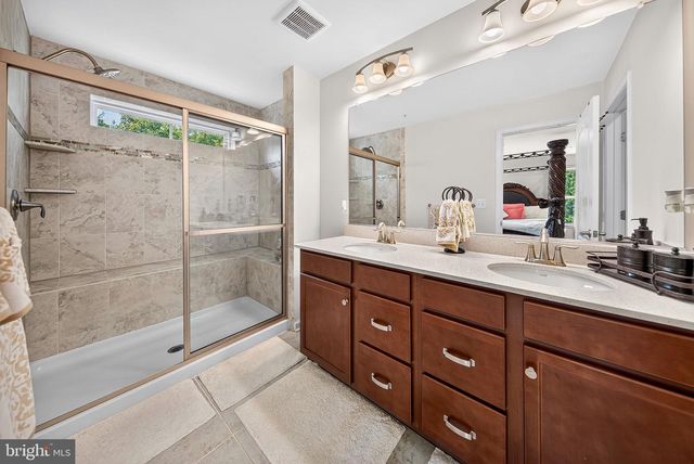 1350 HAWK HOLLOW DR, Crofton, MD 21114