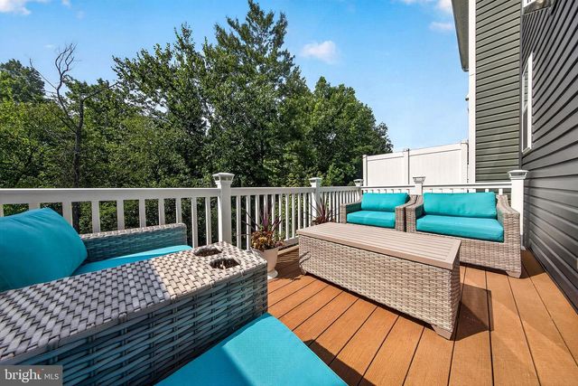 1350 HAWK HOLLOW DR, Crofton, MD 21114