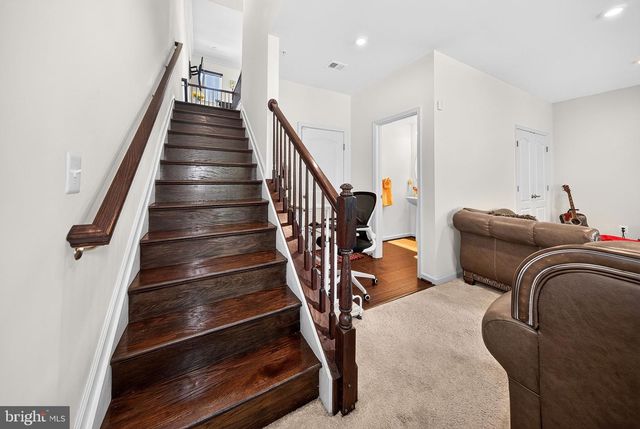 1350 HAWK HOLLOW DR, Crofton, MD 21114