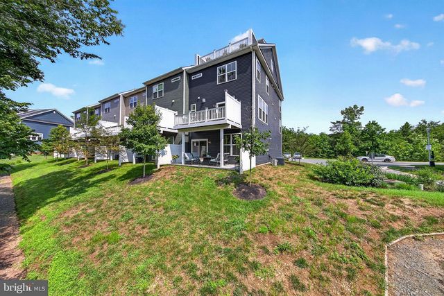 1350 HAWK HOLLOW DR, Crofton, MD 21114
