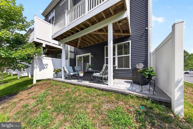 1350 HAWK HOLLOW DR, Crofton, MD 21114