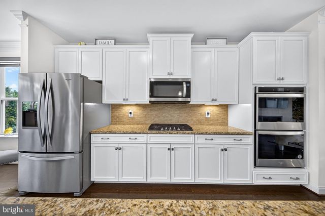 1350 HAWK HOLLOW DR, Crofton, MD 21114