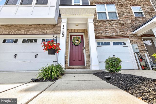 1350 HAWK HOLLOW DR, Crofton, MD 21114