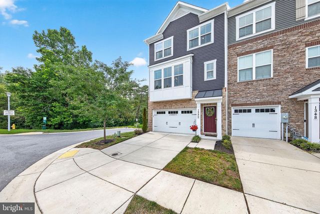 1350 HAWK HOLLOW DR, Crofton, MD 21114