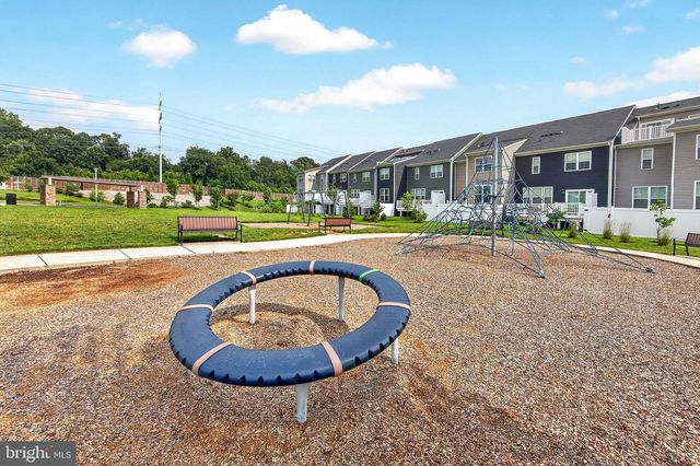 1350 HAWK HOLLOW DR, Crofton, MD 21114