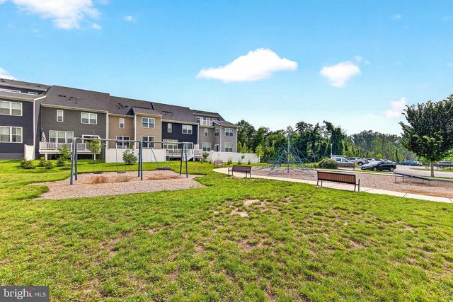 1350 HAWK HOLLOW DR, Crofton, MD 21114
