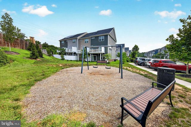 1350 HAWK HOLLOW DR, Crofton, MD 21114