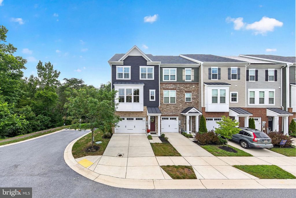 1350 HAWK HOLLOW DR, Crofton, MD 21114