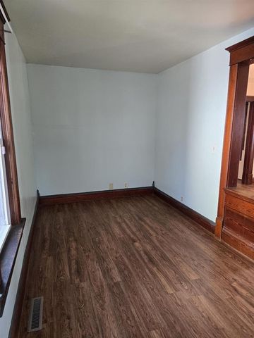 110 S WASHINGTON STREET, Berlin, WI 54923