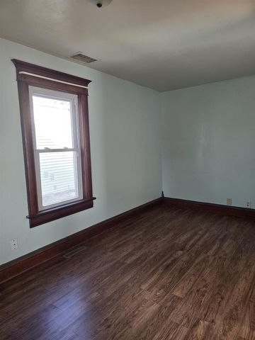 110 S WASHINGTON STREET, Berlin, WI 54923