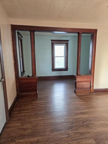 110 S WASHINGTON STREET, Berlin, WI 54923