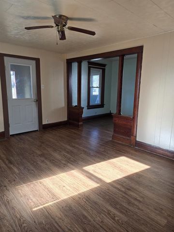 110 S WASHINGTON STREET, Berlin, WI 54923