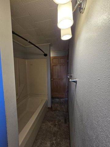 110 S WASHINGTON STREET, Berlin, WI 54923