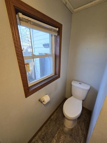 110 S WASHINGTON STREET, Berlin, WI 54923