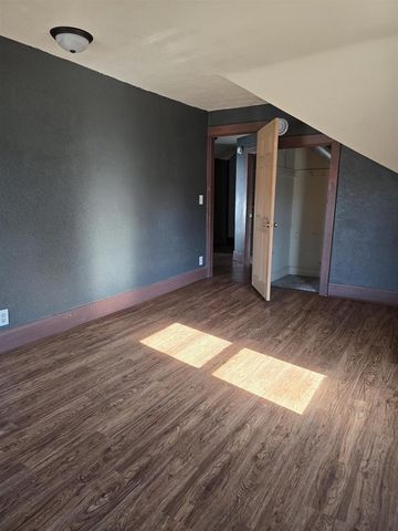 110 S WASHINGTON STREET, Berlin, WI 54923