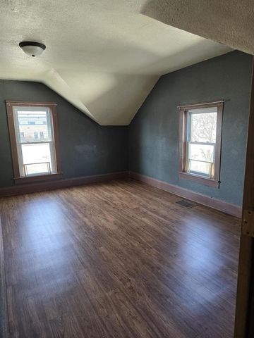 110 S WASHINGTON STREET, Berlin, WI 54923