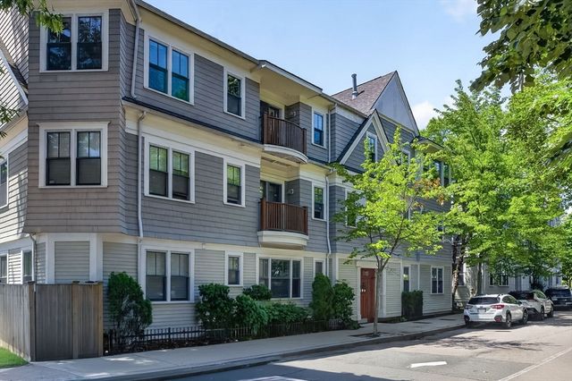 131 Green Street 306, Boston, MA 02130