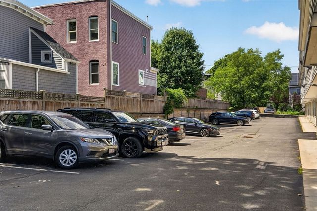 131 Green Street 306, Boston, MA 02130