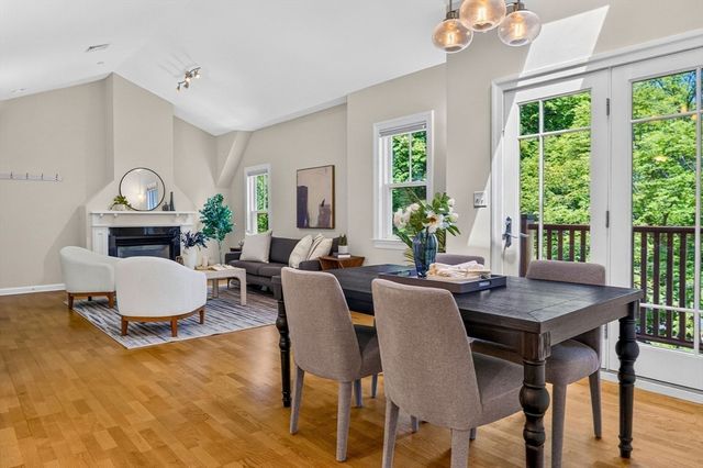 131 Green Street 306, Boston, MA 02130