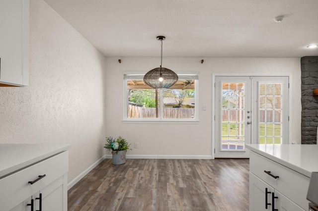 110 W Garrett RUN, Austin, TX 78753