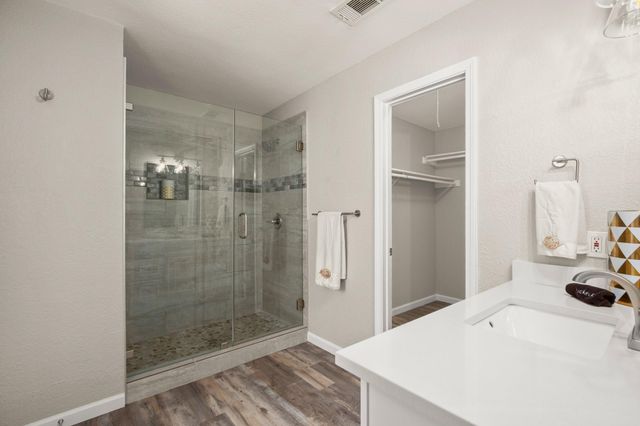 110 W Garrett RUN, Austin, TX 78753