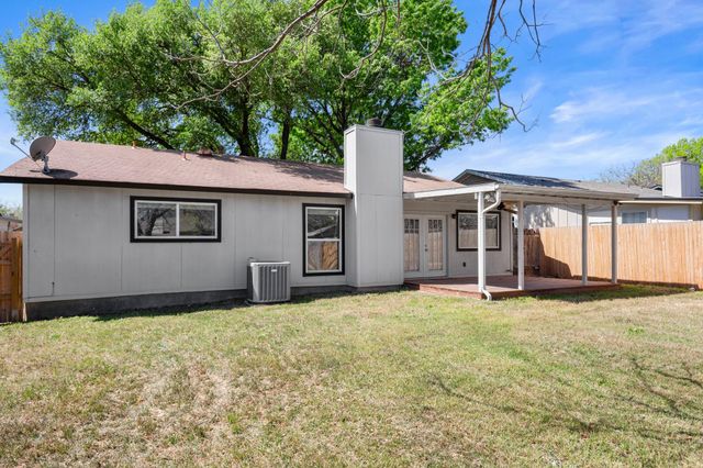 110 W Garrett RUN, Austin, TX 78753