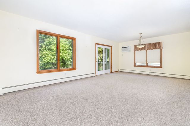 46 Millbrook Court 46, Newington, CT 06111