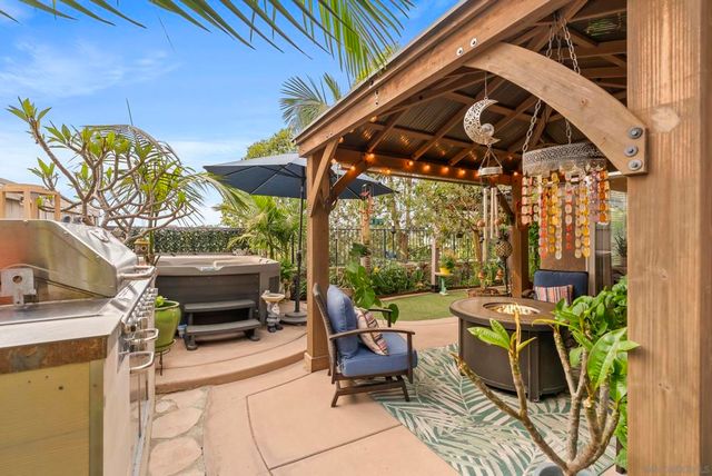 1783 Cottonwood Dr, Vista, CA 92081
