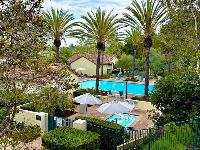 1783 Cottonwood Dr, Vista, CA 92081