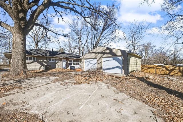 7615 E 109th Terrace, Kansas City, MO 64134