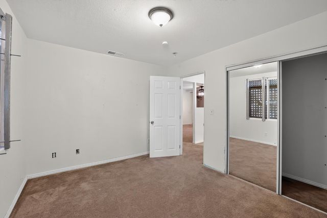 5800 Rosebud Ln, Sacramento, CA 95841