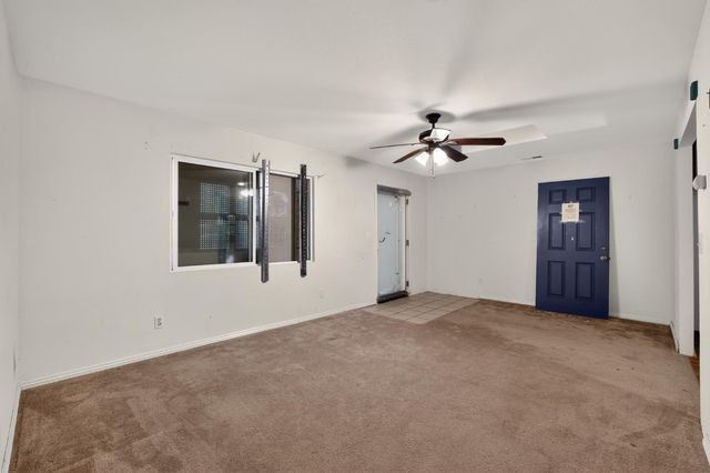 5800 Rosebud Ln, Sacramento, CA 95841