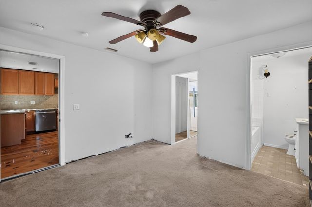 5800 Rosebud Ln, Sacramento, CA 95841