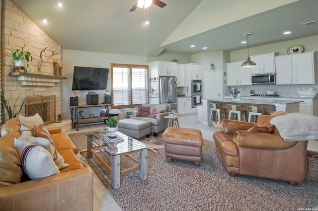 29739 Elkhorn Rdg, Fair Oaks Ranch, TX 78015