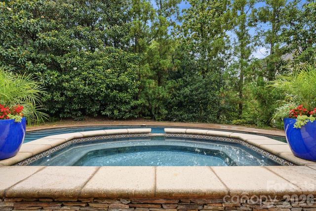 8700 Challis Farm Road, Charlotte, NC 28226